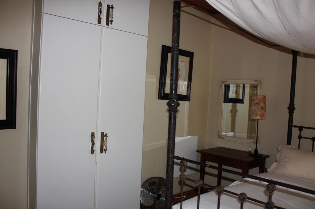 Old Oak Manor Hotel Рибек-Кастел Екстериор снимка