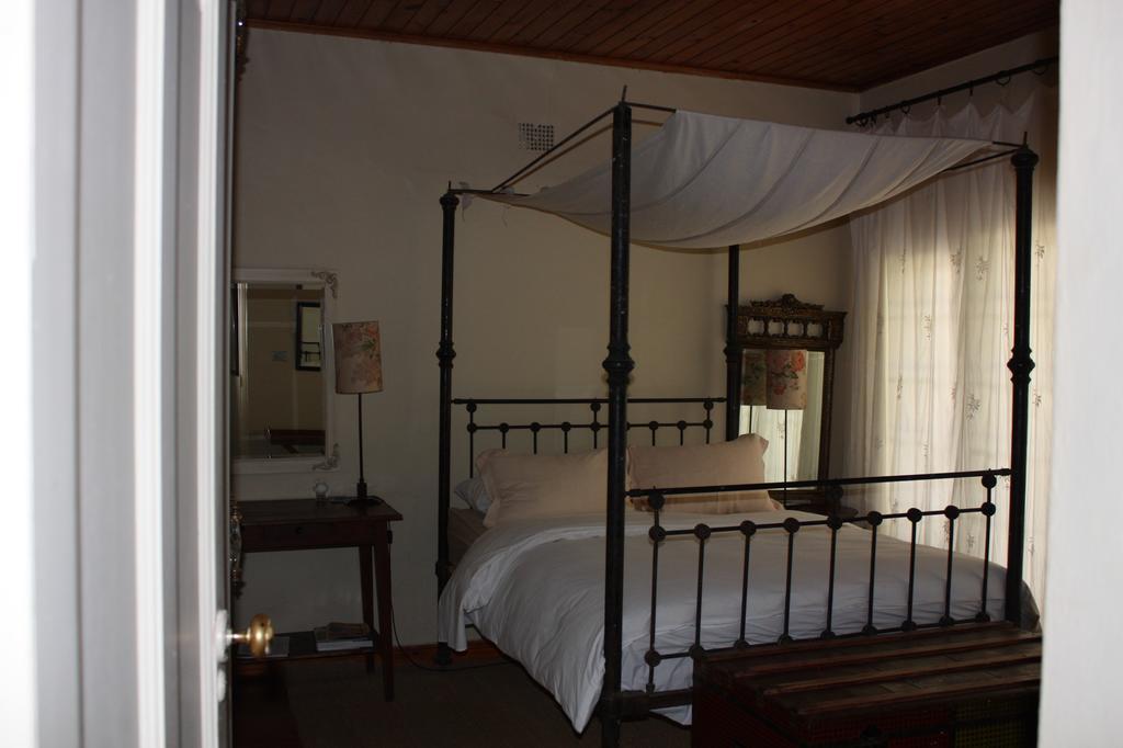 Old Oak Manor Hotel Рибек-Кастел Екстериор снимка